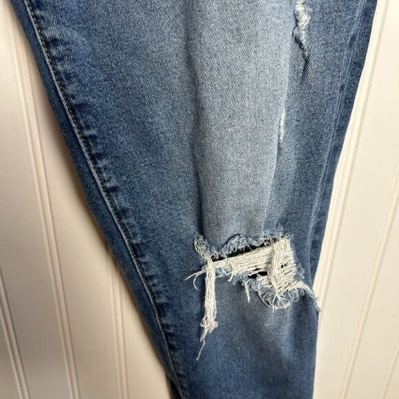 KanCan distressed cropped cuff hem jeans medium wash size 31 G35 - Picture 3 of 6